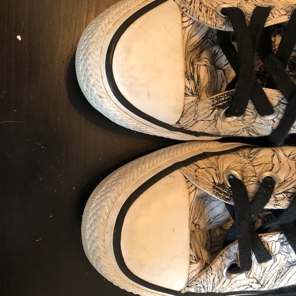 COPY - Rare Converse Floral High Tops - Picture 5 of 6